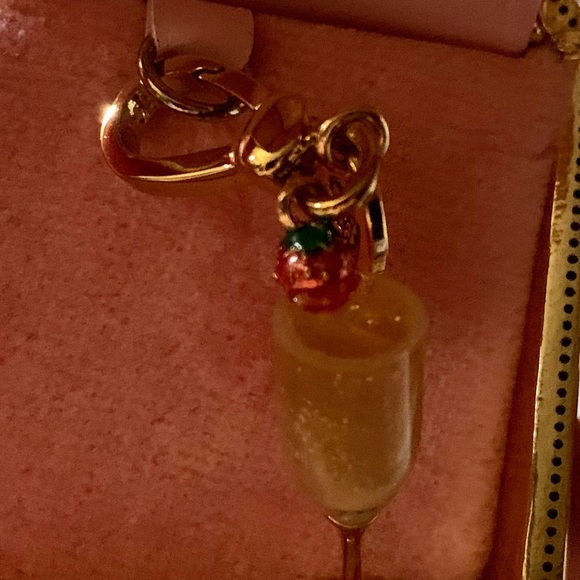 NEW Boxed Limited Edition Juicy Couture Champagne 🥂 Charm - Picture 5 of 10